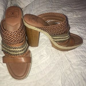Lucky Brand Tan Wedged Sandals